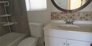 8285 Sunrise Lakes Blvd Gallery 4