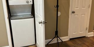 Charming furnished 2br 2nd Floor Apartment in Wilmington Gallery 32
