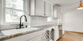 2 bedroom 1 bathroom for rent! Gallery 12
