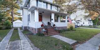 Great 4 bedroom, 2 bath home with beautiful hardwood floors available in Norfolk, VA! Gallery 1
