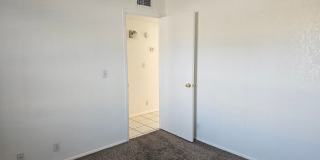 Unfurnished Condo Long Term Gallery 16