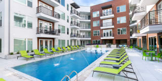 Groves South Lamar Apartments Gallery 15