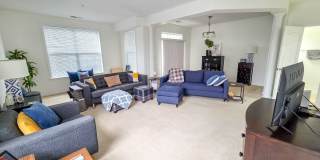 Sizable End Unit Townhome in Wheaton w/ 2 Car Garage! Sizable End Unit Townhome in Wheaton w/ 2 Car Garage! Gallery 1