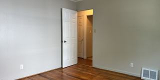 2805 Myrtle St Gallery 11