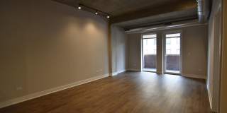 3833 N Broadway Gallery 162