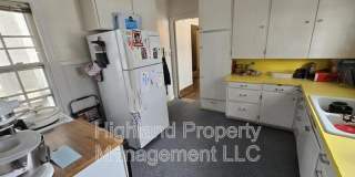 520 NE Maple St Gallery 13