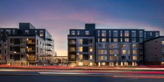 Hyde Square Gallery 36