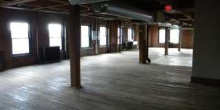 1427 West 9th Street Gallery 4