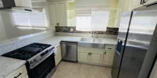 18550 Hatteras Street Gallery 20