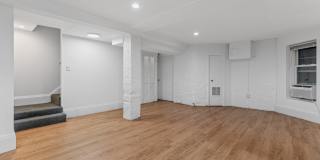 16 Yarmouth St., 1 Gallery 5