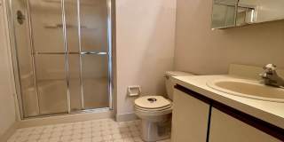 Gorgeous 2-Bedroom Condo at Crum Creek Valley Condominiums! Available NOW! Gallery 10