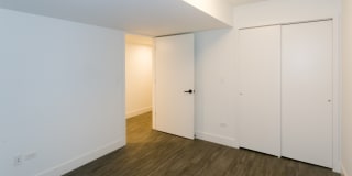 5706-10 S. Blackstone Ave Gallery 24