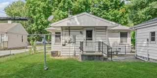 Spacious 3-Bedroom Home with Oversized Garage Space! Gallery 26