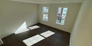 Room in 2 Bedroom Home at Cleburne Ave Gallery 29