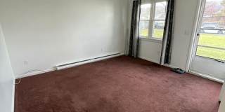 612 Oak Street Gallery 11