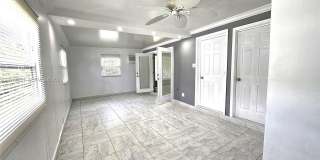 1040 NW 73rd Ter Gallery 33