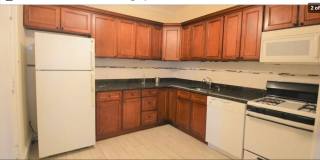 Watch YT Video Tour! Modern Apt w Ht/HW Included, Near T, NO FEE, Reduced Pricing! Spacious, Sunny! Gallery 23