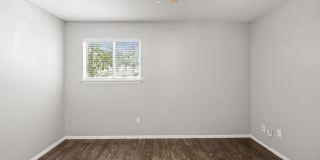 Awesome open Studio Apartments Close to Downtown Gallery 65