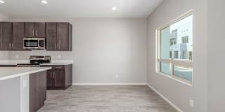 Brand New Build! Massive modern 4 bedroom/4.5 bathroom townhome in the heart of Chandler Gallery 9