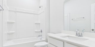 18072 Longleaf Drive Gallery 25