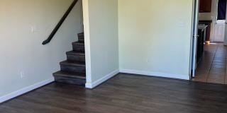 4 bedroom, 2 bathroom, car garage townhouse Gallery 3