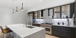 2108-10 WALNUT Street Gallery 8