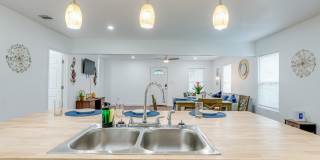 1039 Mckinley Ave Gallery 21