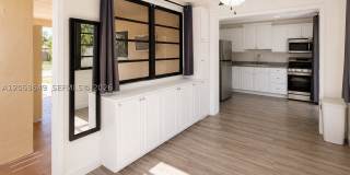 930 NE 23rd Ct Gallery 6