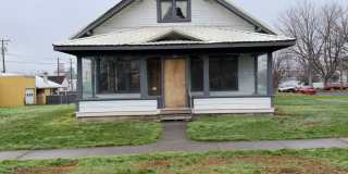Large 2 bedroom 1 bath with bonus room Gallery 1