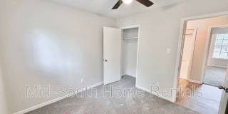 3809 Dante Ave. Gallery 18