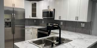 207 NW 32nd Court Gallery 2