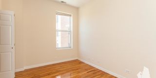 2452 N Southport Ave Gallery 5