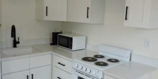 East Hill gem! Gallery 11