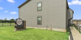 Cleburne Plaza Gallery 16