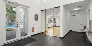 Sheridan Ocean Club Apartments Gallery 26