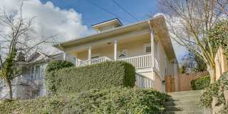 3Bd/1.75Ba Seattle House Gallery 1