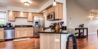 Radiant lake - 3 Bedroom Home Radiant lake - 3 Bedroom Home Gallery 10
