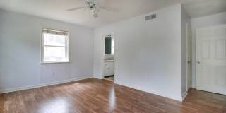 3301 Bull St Gallery 16