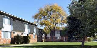 Oakland Mall Gallery 7