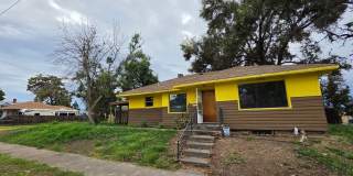 House with basement - Pets On Approval Gallery 1