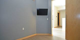 Modern 2-Bedroom Apartment with Private Patio in the Heart of Uptown Gallery 14