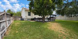 Spacious 5-Bedroom Sandy Home with Large Fenced Yard Spacious 5-Bedroom Sandy Home with Large Fenced Yard Gallery 39