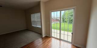 3 Bed 2.5 Bath Townhome in Brentwood Gallery 9