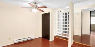 Location, Location, Location 3-bedroom Sammamish Bluffs Condo Location, Location, Location 3-bedroom Sammamish Bluffs Condo Gallery 8