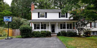 Beautiful 3-bedroom, 2.5-bath colonial located at the end of a quiet cul-de-sac. Gallery 1