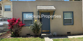 Newly renovated two bedroom cottage in South Salinas Gallery 1