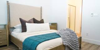 Zora Encanto Gallery 27