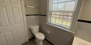 1621 Glenview Avenue - 1623 Gallery 10