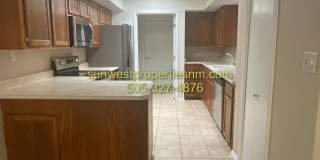 2 Bed, 2 Bath Townhouse Gallery 10
