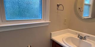 1547 Londonderry ~ Royal Hills Gallery 13
